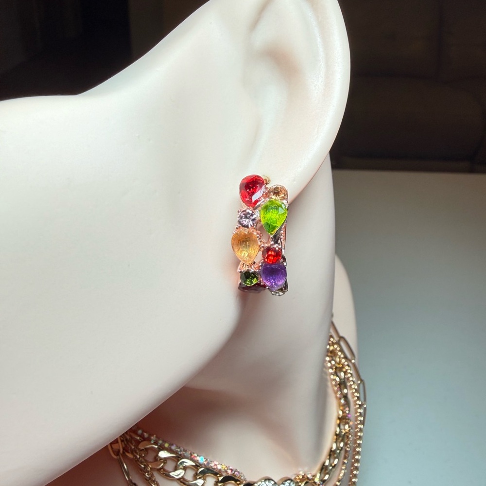 Mona Lisa Multi Gems Earring.